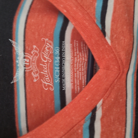 Shirt - Picture 2 of 4